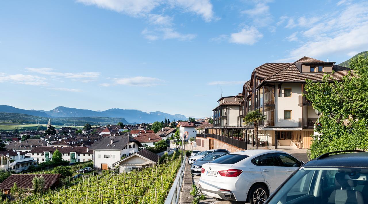 Hotel Christof Appiano Sulla Strada Del Vino Exterior photo